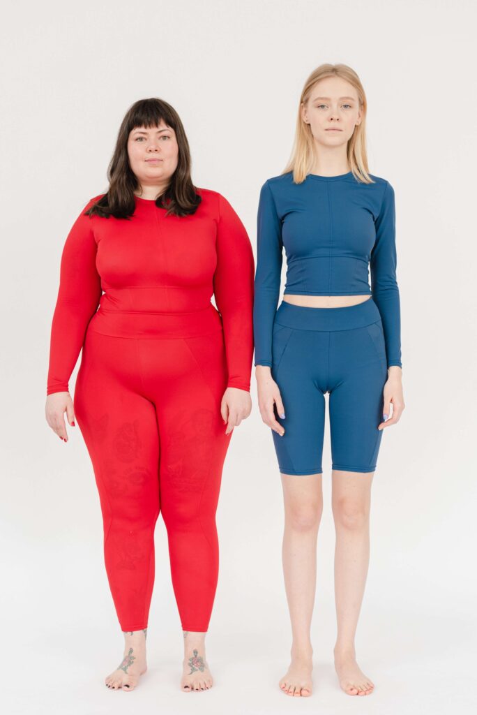 two women with different body types sizefit